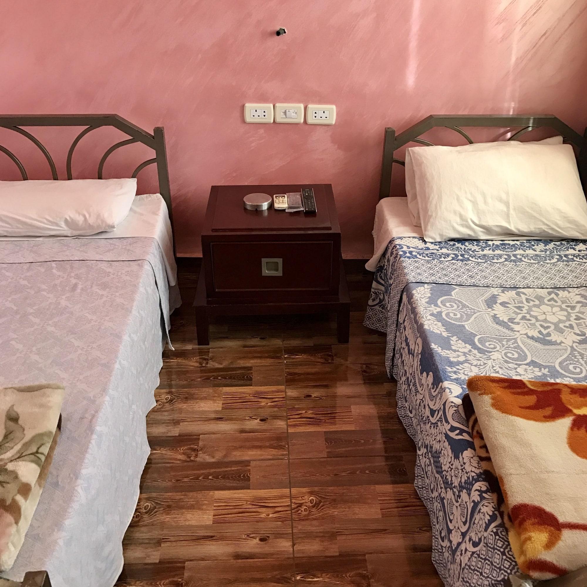Sun Rise Hotel & Hostel & Tours Амман Экстерьер фото